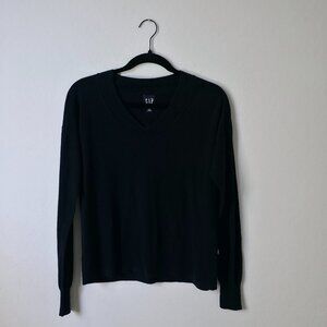 Gap V Neck Sweater